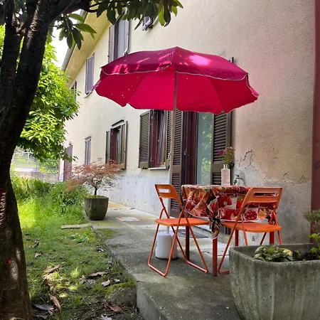 Il Cortile Single & Double In No Panzió Como