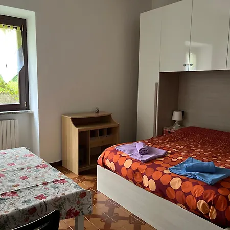 Il Cortile Single & Double In No