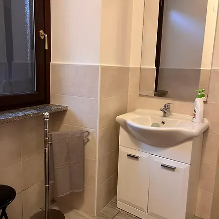 Il Cortile Single & Double In No 3*