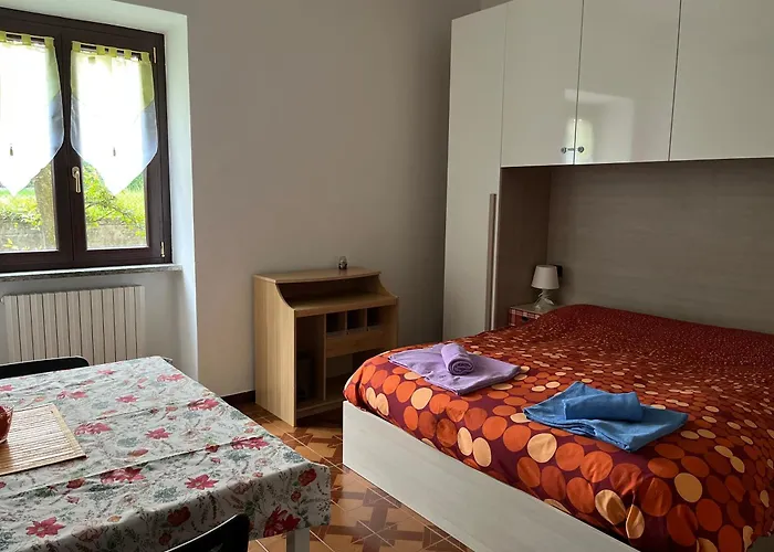 Il Cortile Single & Double In No